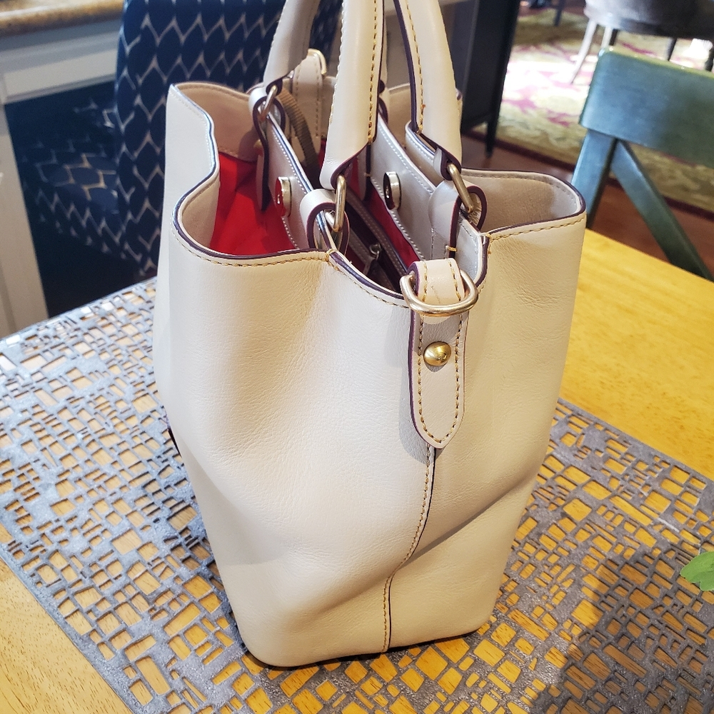 Dooney and Bourke Leather bag